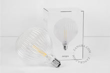 Charger l&#39;image dans la galerie, Ampoule LED à filament E27 en verre ligné
