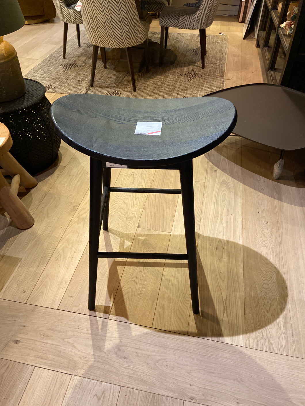 Tabouret de bar en frêne noir H75cm