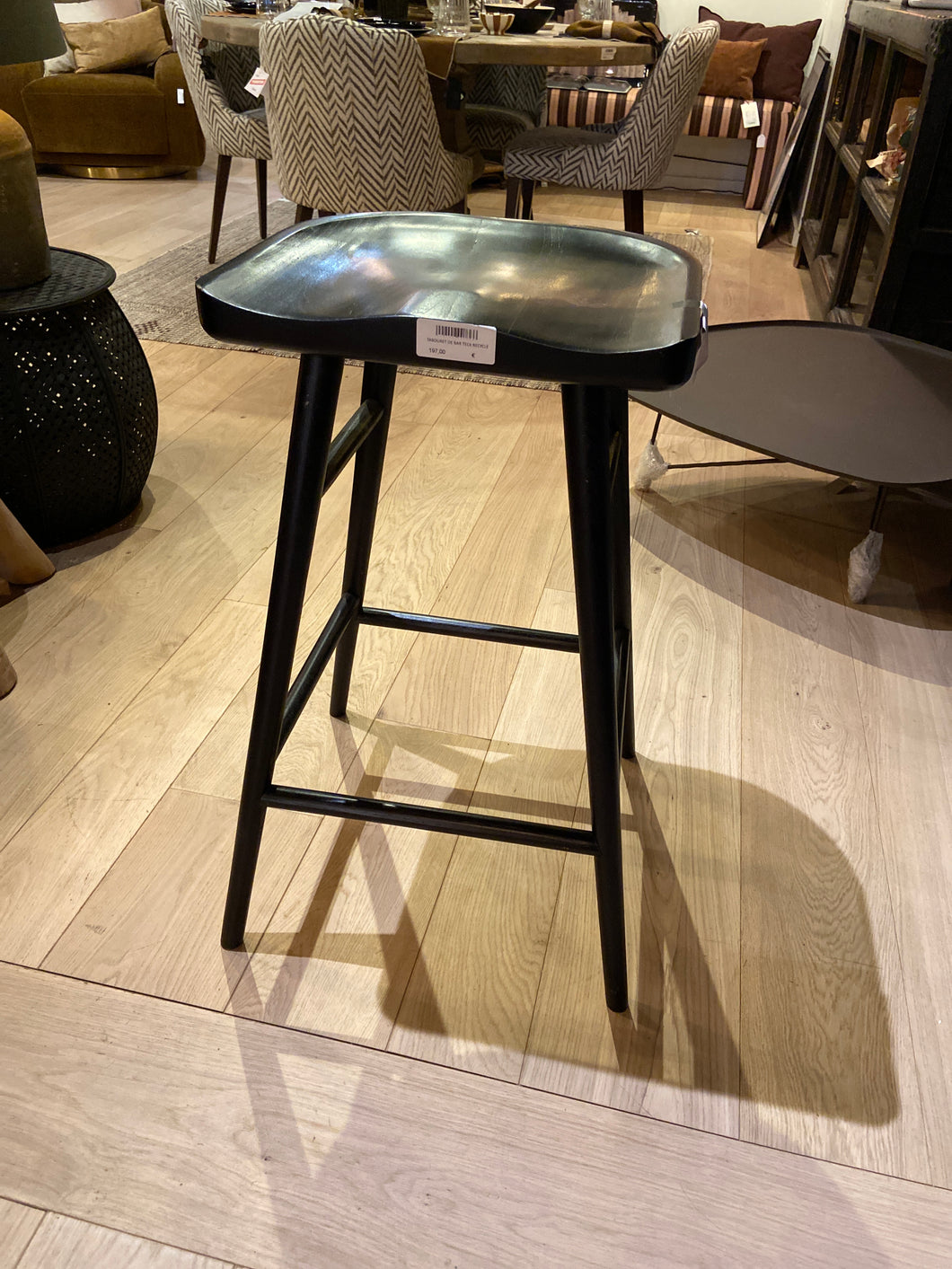 Tabouret de bar en teck recyclé H75cm