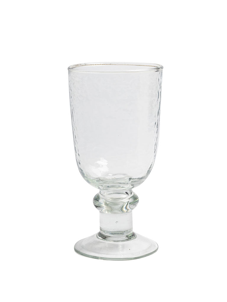 Verre à pied martelé